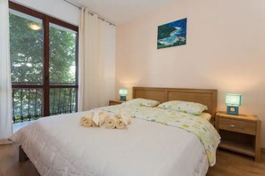 2 bedrooms, iron/ironing board, free WiFi, bed sheets - Apartment near the sea (Stobrec)