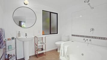Bathtub, hair dryer