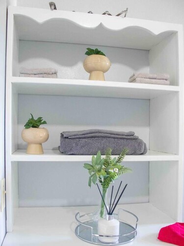 Apt 2 Stylish 2 bed Cosy and Comfortable