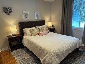 3 slaapkamers, een bureau, een strijkplank/strijkijzer, gratis wifi