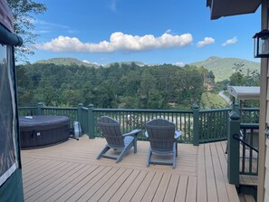 The Stekoa Yurt - featuring Lookout Point | Terrace/patio - Mountain Aire Cottages, Inn, & Glamping (Clayton)