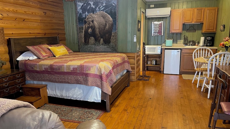 Mountain Aire Cottages, Inn & Glamping