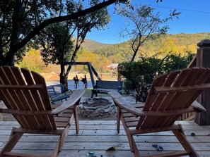 BBQ/picnic Area - Mountain Aire Cottages, Inn & Glamping (Clayton)