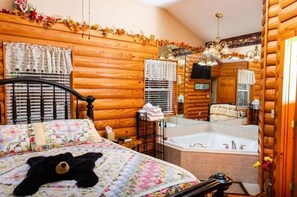 The Mountain View Cottage 2 BedRm 2 Bath | 1 bedroom, Egyptian cotton sheets, premium bedding, memory foam beds