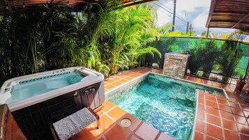 Three Bedroom Bungalow | 客房景观