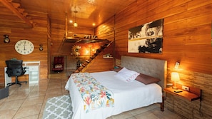 Bungalow El Colibri | Blackout curtains, free WiFi, bed sheets - Bungalows Las Iguanas Arenal Volcano (Peñas Blancas)