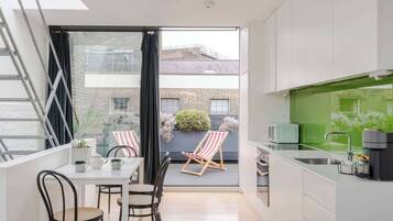 Microwave, oven, electric kettle, toaster