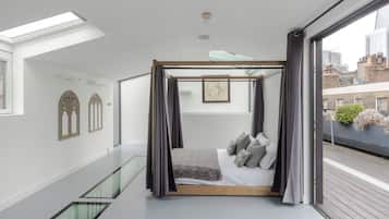 3 bedrooms, iron/ironing board, WiFi