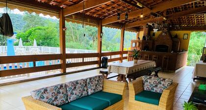 Family home, security and comfort in the midst of nature.