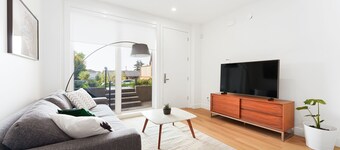 NEWLY Built Cozy and Modern Guest Suite Retreat