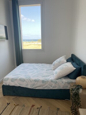 3 chambres, fer et planche à repasser, Wi-Fi gratuit, draps fournis