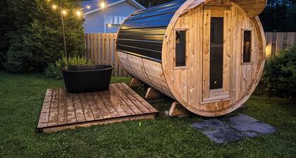 Norman by the River - SAUNA Retreat by OFSC Trails