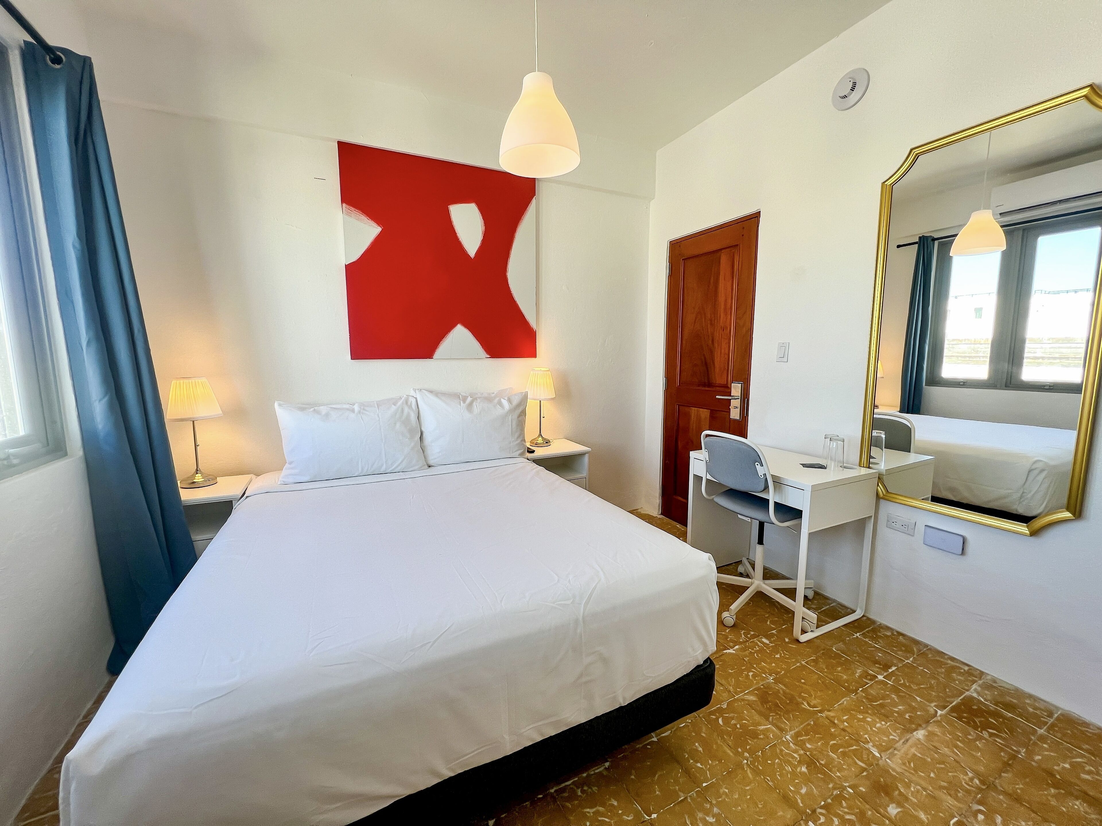 Photo - Urbana Hotel