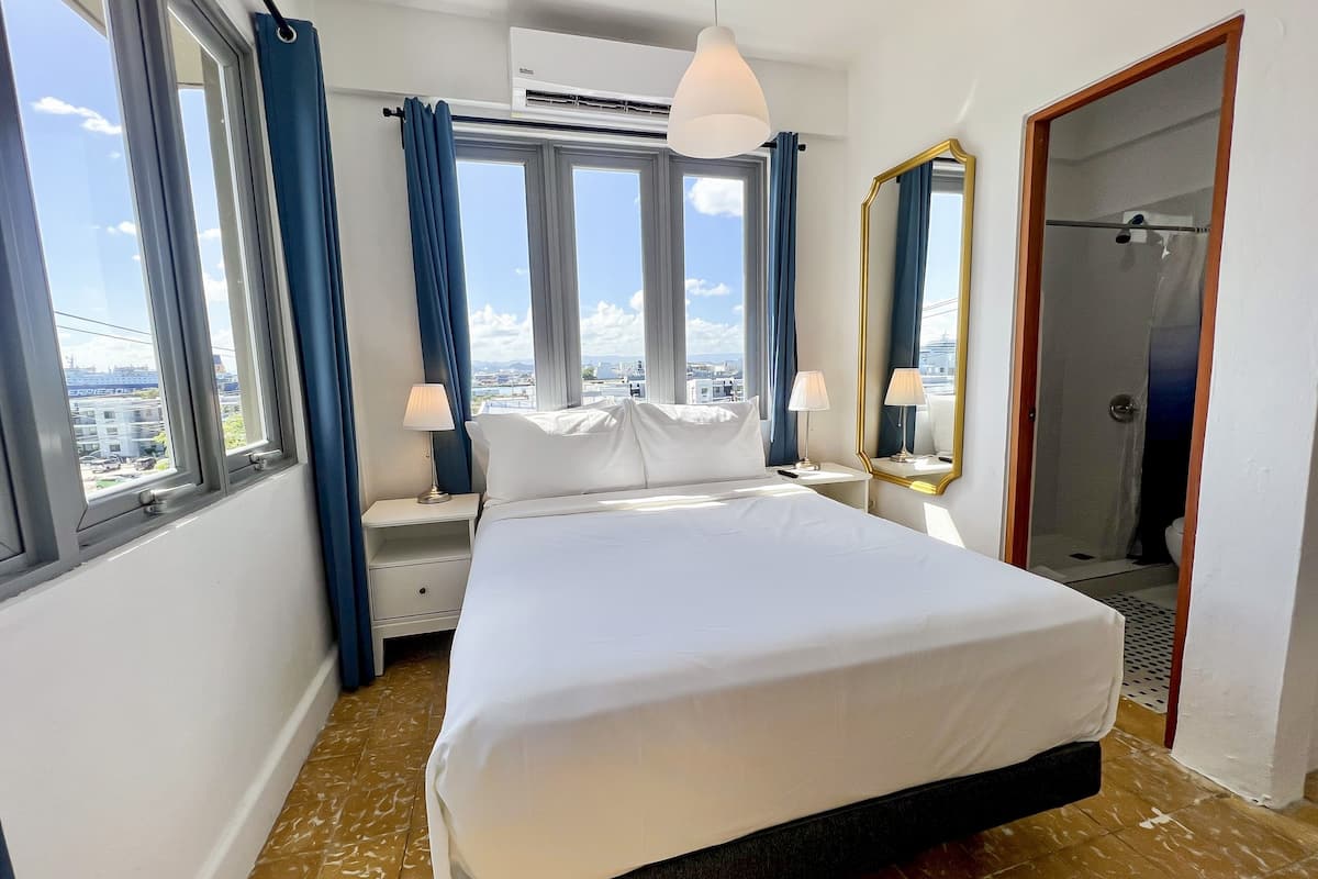 1 dormitorio y ropa de cama de alta calidad