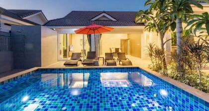 Ao Nang private pool villa near beach!