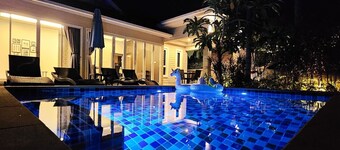 Ao Nang private pool villa near beach!