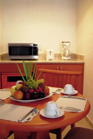 Dining - Laguna Suite (Cancun)