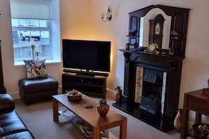 TV, fireplace, DVD player, stereo
