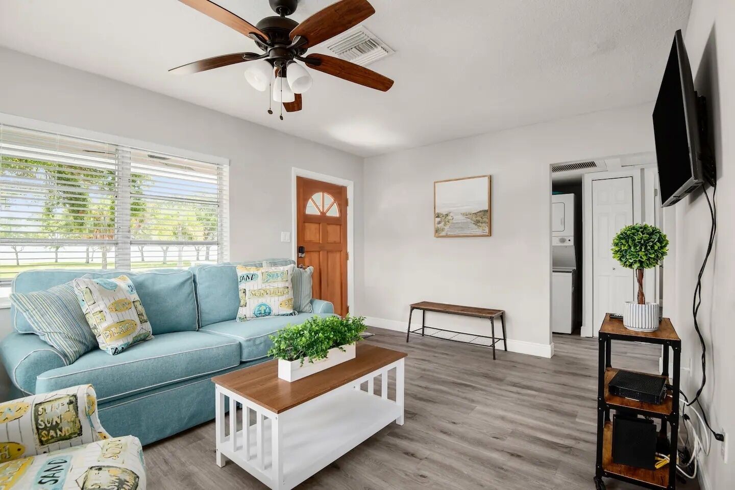 1511 Wake up to Enjoy the Beach View