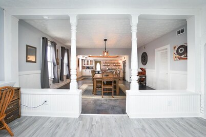 Penthouse Suite* 5-mins to Cedar Point