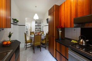 Fridge, oven, stovetop, coffee/tea maker - House Bonifacio VIII (Roma)