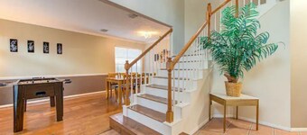 Comfortable, Upscale House with a pool and spa!