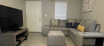 Stylish 2-bedroom unit