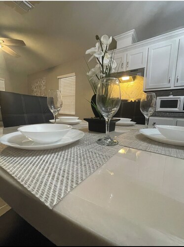 Stylish 2-bedroom unit