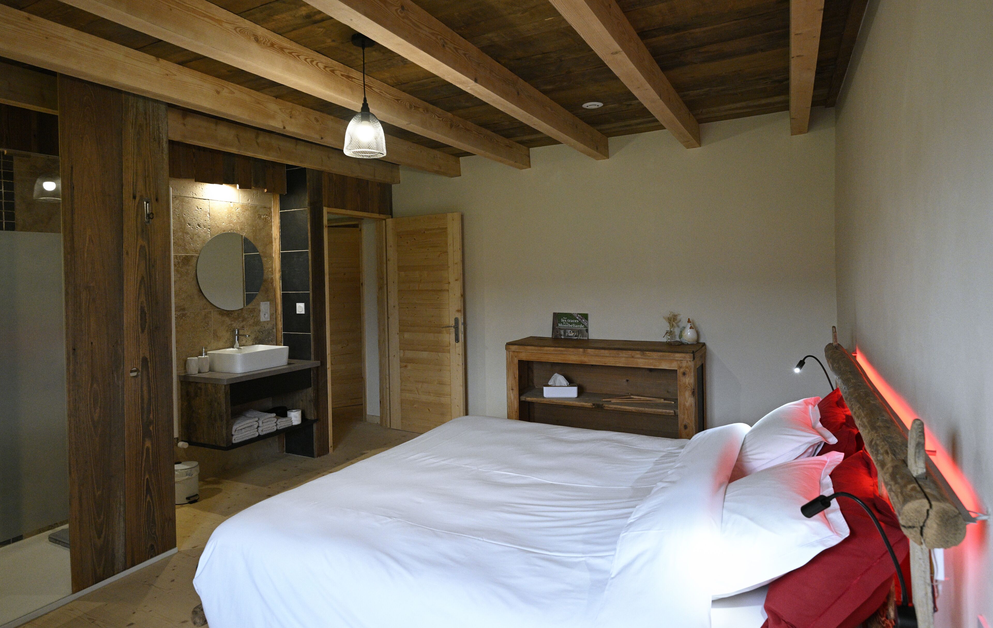 5 bedrooms, iron/ironing board, travel crib, free WiFi