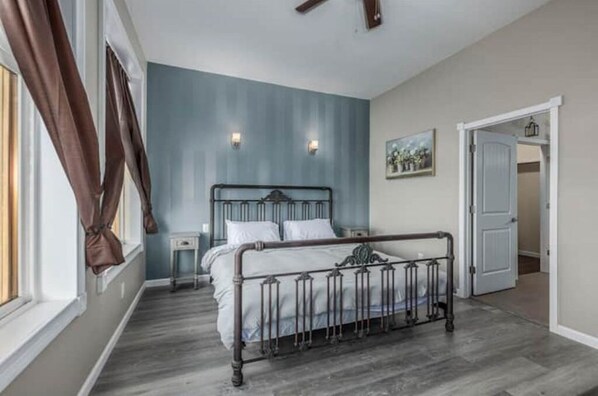 1 Schlafzimmer, Reisekinderbett, kostenloses WLAN, Bettwäsche