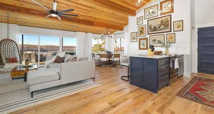 Eagles Bluff - Views of Beaver Lake