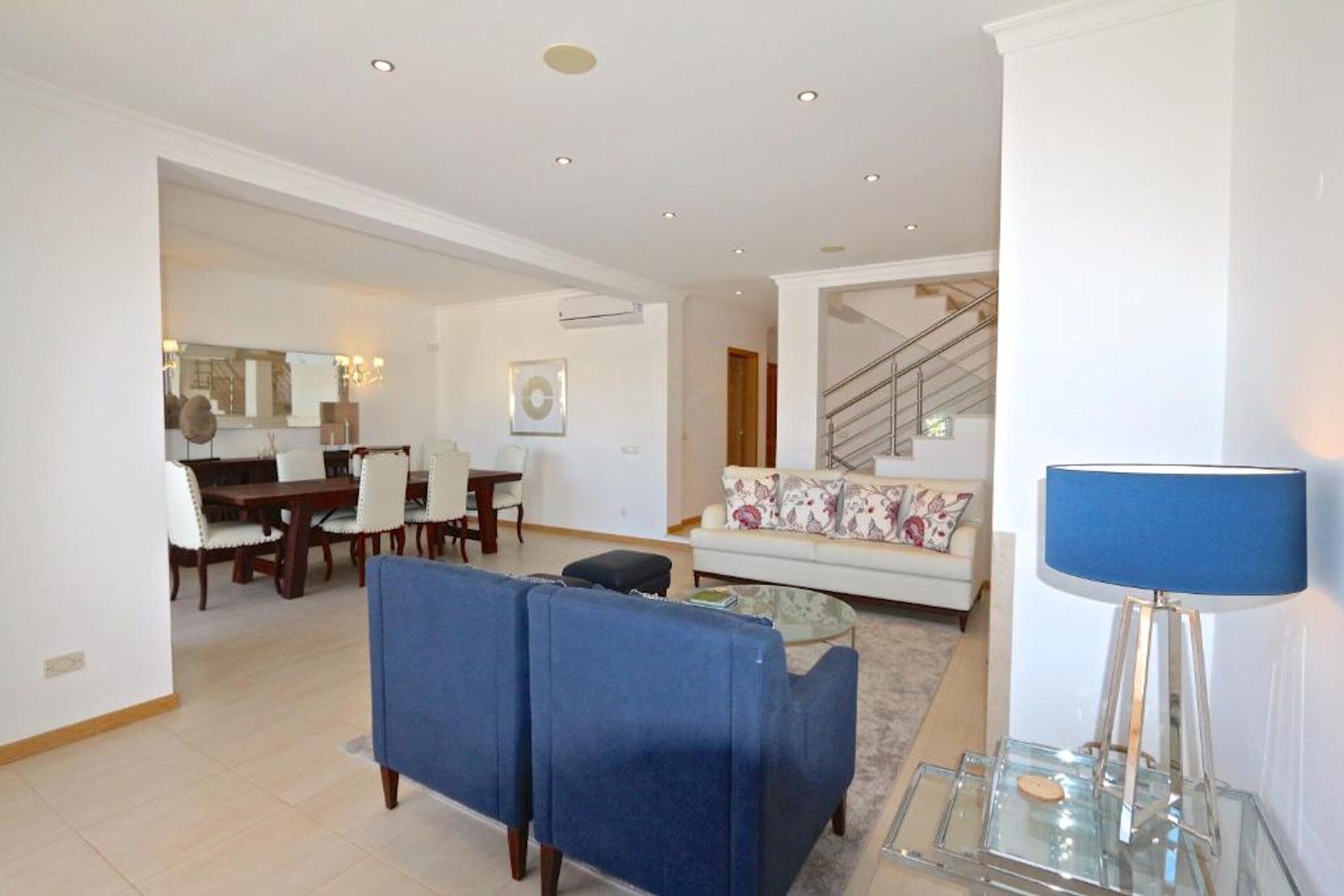 Luxury Portuguese Villa | 3 Bedrooms | Villa Gustas | Prime Location & Great - Quarteira