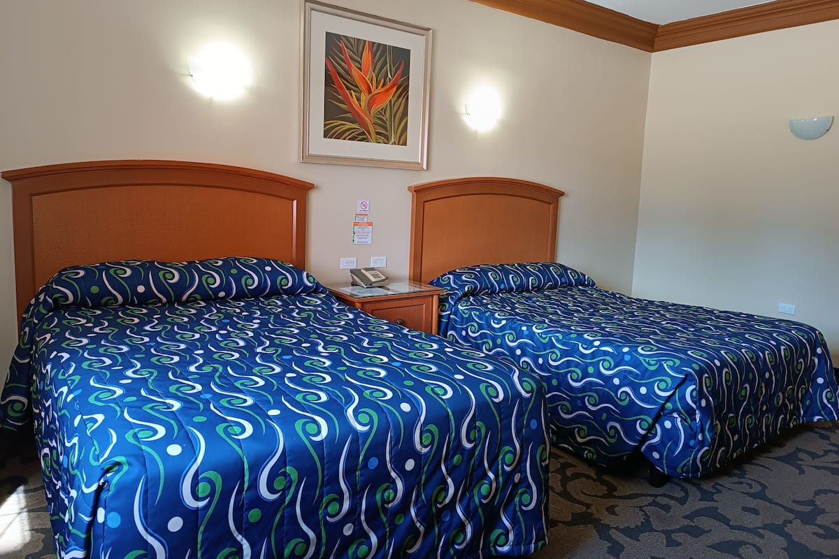 Basic Double Room, Mobility Accessible | Down comforters, pillowtop beds, in-room safe, desk