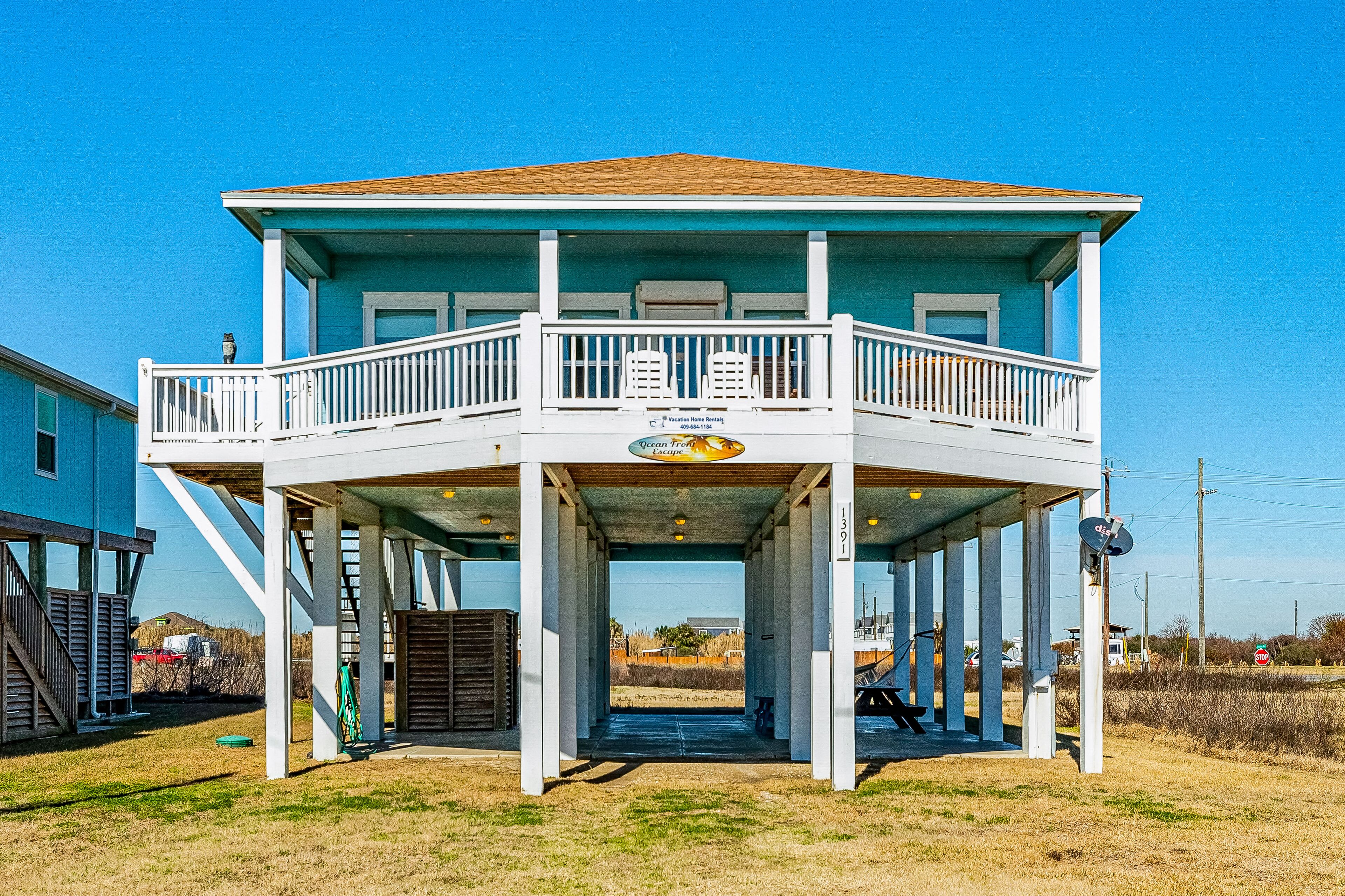 Sea breeze oceanfront home with balcony, patio, hammock, & W/D