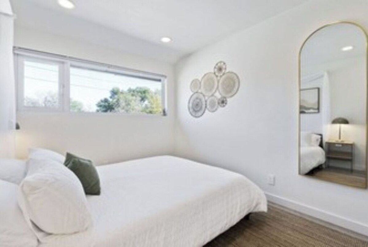 Photo 20 of Upscale Getaway with Ping-Pong, Hammocks, and Tennis. Pet-Friendly!