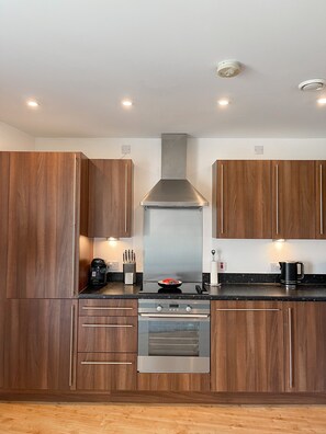 Private kitchen - Millennium View (Cardiff)