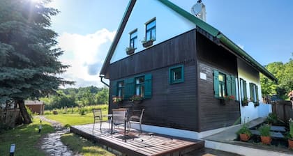 Gemütliches Ferienhaus mit Blick auf die Weinberge. Frühstücksservice möglich!