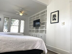 4 bedrooms, free WiFi, bed sheets