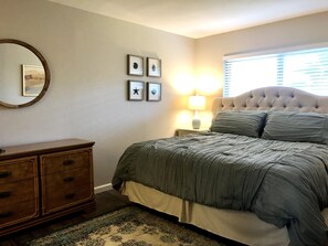 2 chambres, fer et planche à repasser, Wi-Fi, draps fournis