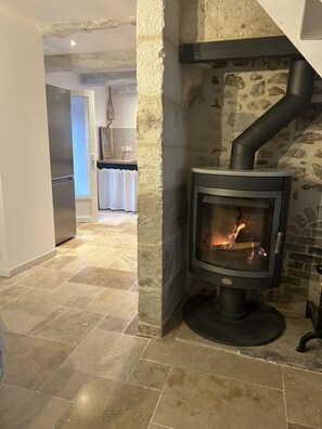 Interior - Stone country house (Trélissac)