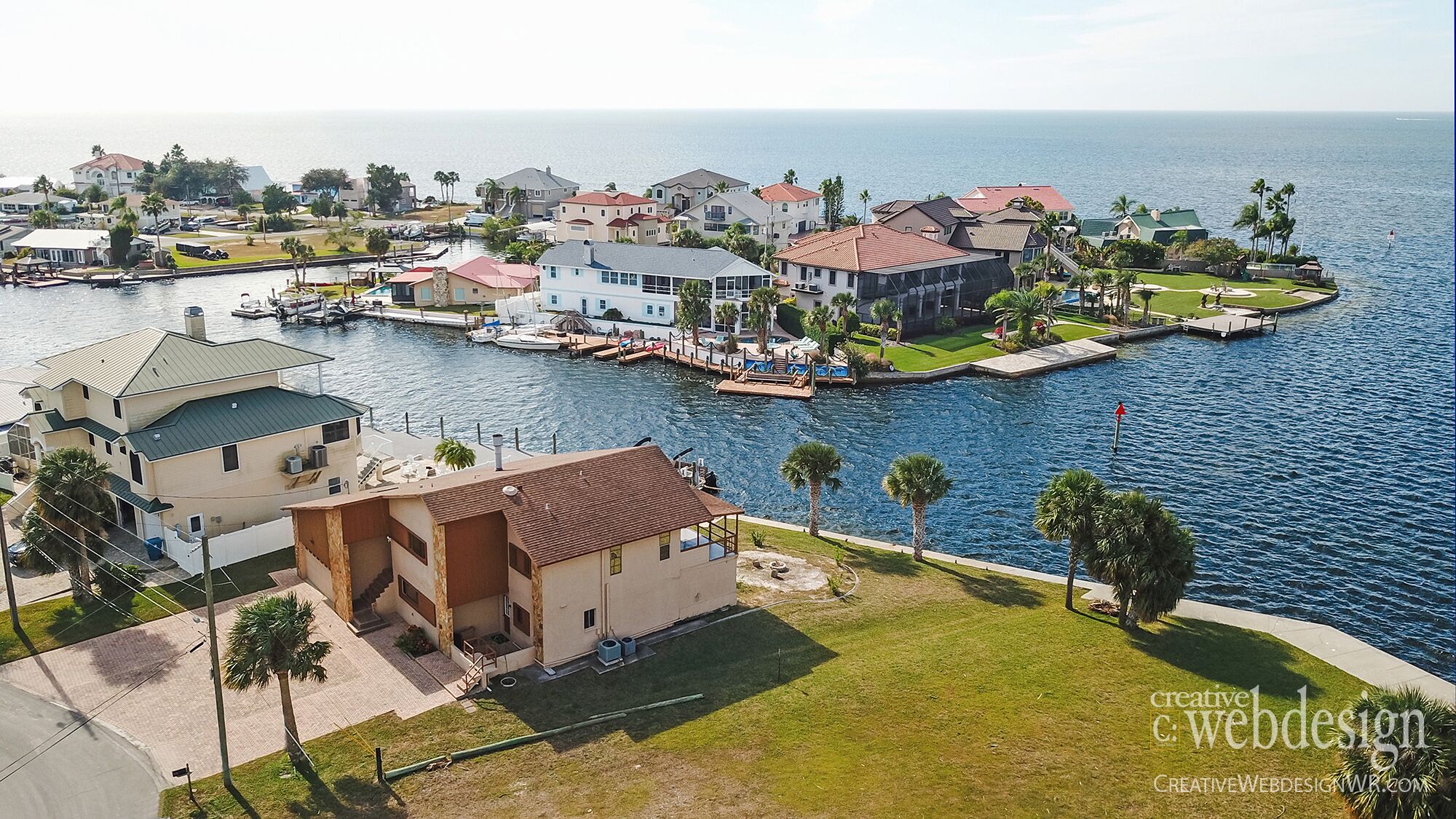Gulf Front 2nd Floor Home with Kayaks