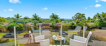 Paradise View - coastal townhouse Bonny Hills