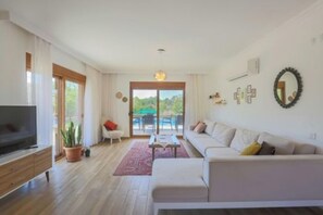 Room - Kuytu Kas Homes (Kaş)
