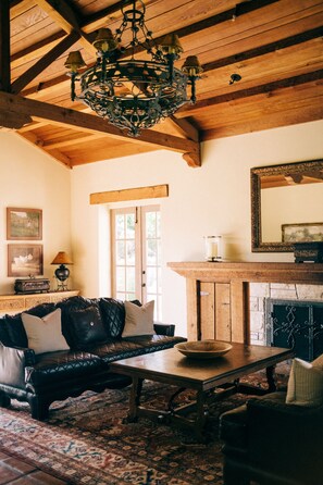 Lobby sitting area - Holman Ranch Estate Vineyard & Winery (Carmel Valley)