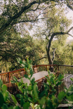Luxury Villa | Premium bedding, pillowtop beds, in-room safe, blackout drapes - Holman Ranch Estate Vineyard & Winery (Carmel Valley)