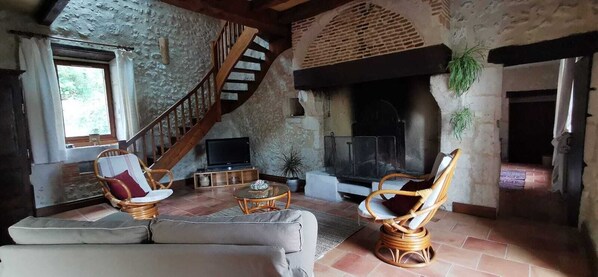 تلفزيون، مدفأة