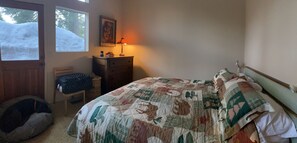 2 makuuhuonetta, silitysrauta/-lauta, Wi-Fi, vuodevaatteet