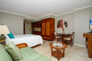 書桌、熨斗/熨衫板、免費 Wi-Fi、床單