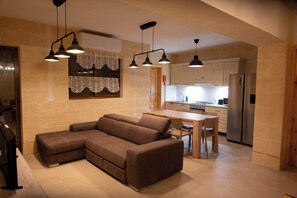Living area - Naduri Holiday Home (In-Nadur)