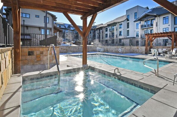 A heated pool - Ski Access | Clubhouse Pool Gym | Hot Tub (Park City)